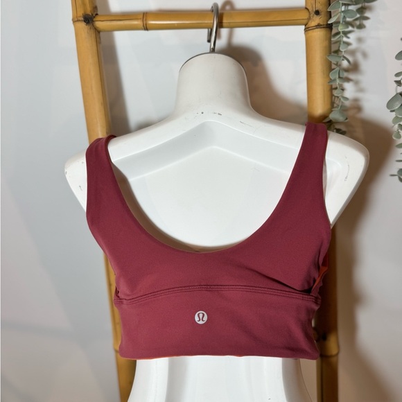 Lululemon Reversible Bra Light Support - Size 12 - Picture 4 of 8